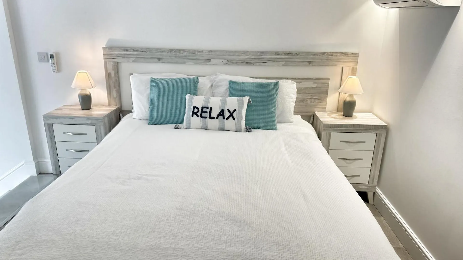 Luxury Catalan Bay Beach House - Sea + Rock Views Gibraltar Apartment