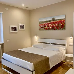  Guest house Maison Altinia, Locazione In Centro Storico A Due Passi Dalla Stazione Italy